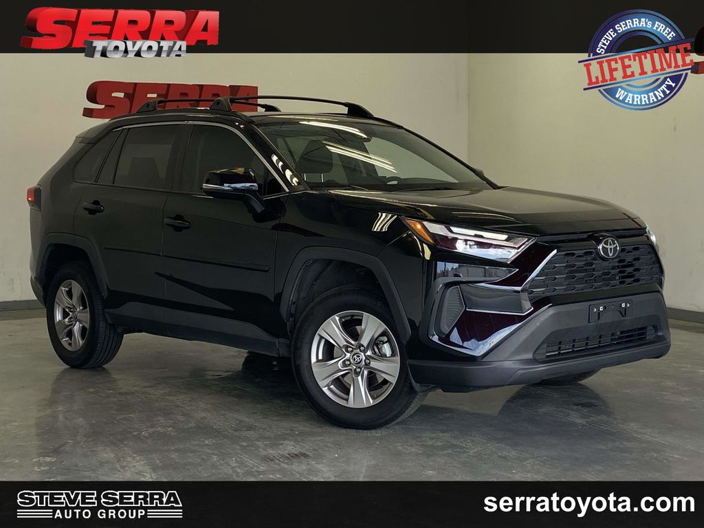 2023 Toyota RAV4 XLE AWD