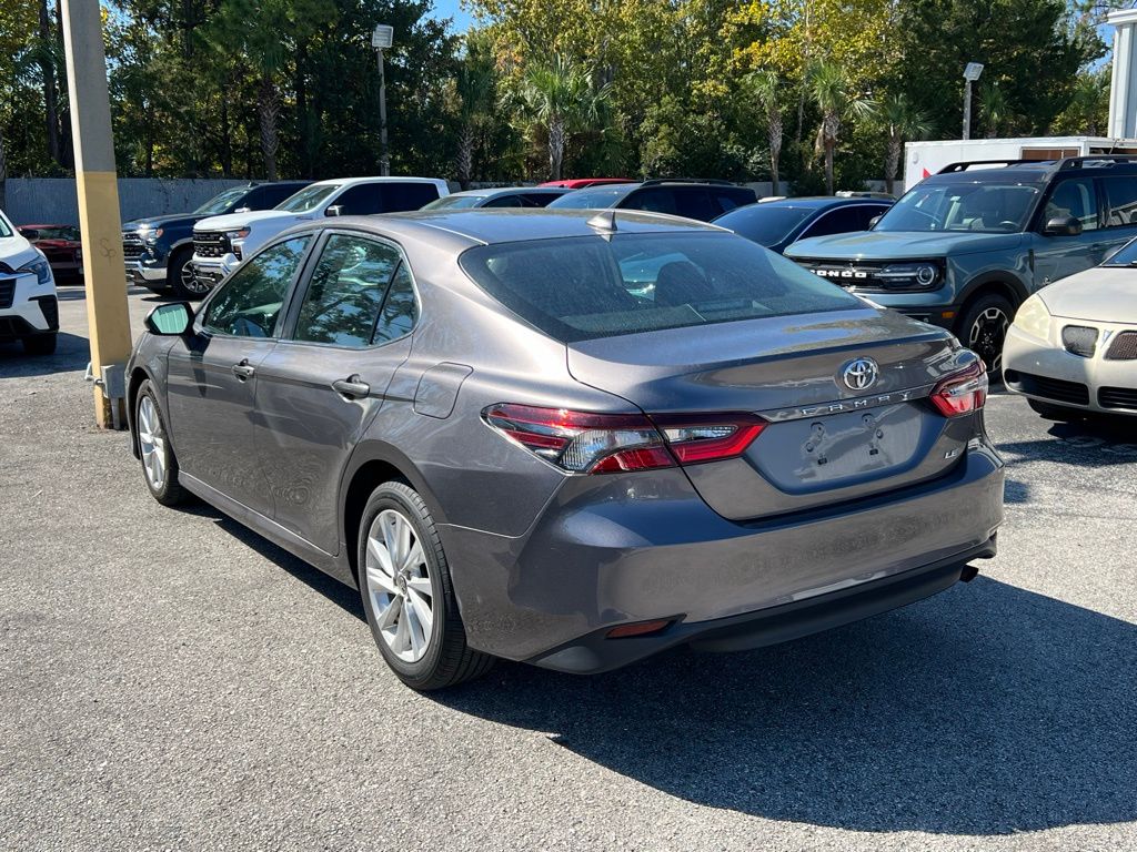 2023 Toyota Camry LE 3