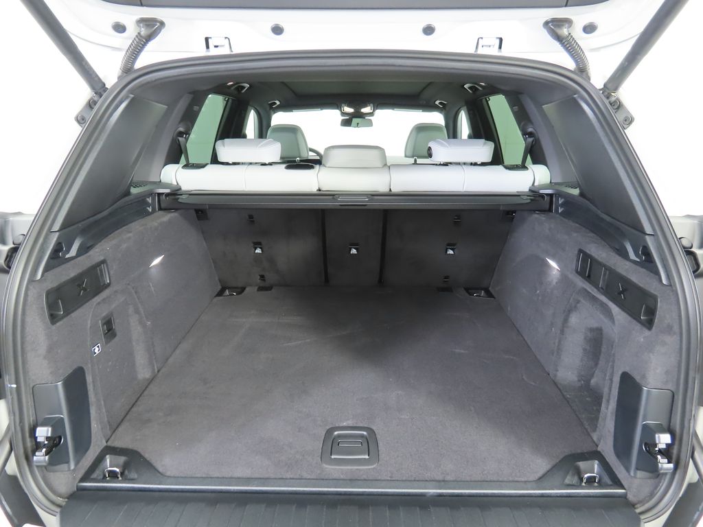 Thumbnail: 2026 BMW X5 - 28