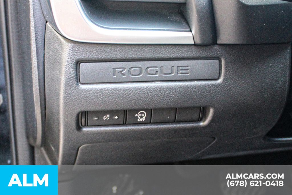 Used 2024 Black Nissan S image 27