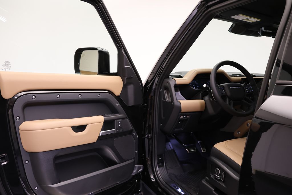Thumbnail: 2026 Land Rover Defender - 28