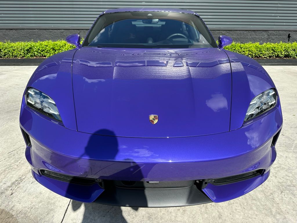 Thumbnail: 2025 Porsche Taycan - 8