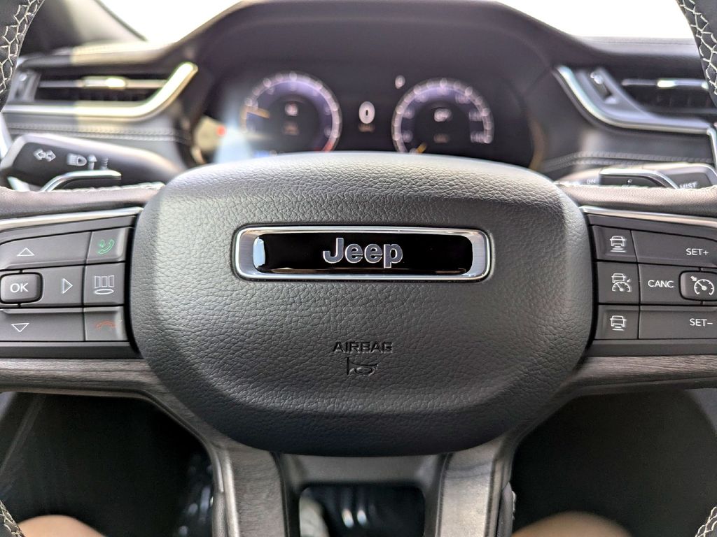 Used Car 2025 Jeep Grand Cherokee L  Wagon 4 Dr. Limited Four Wheel Drive For Sale In Taylor, Texas