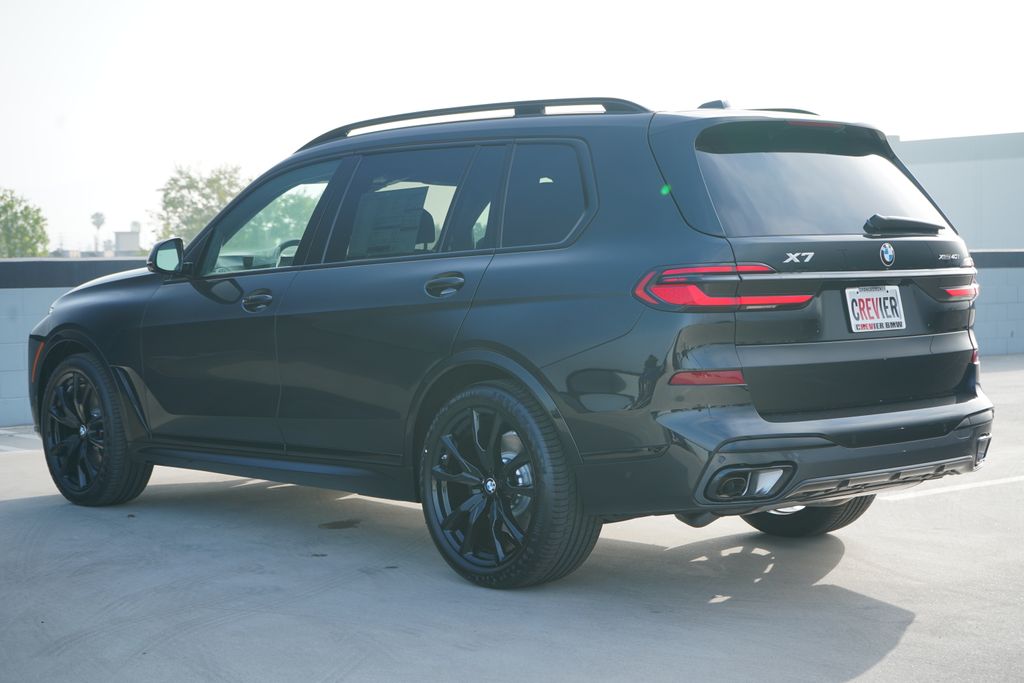 Thumbnail: 2026 BMW X7 - 7