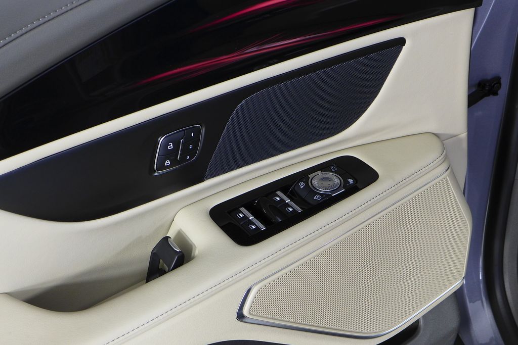 2024 Lincoln Nautilus Premiere 12