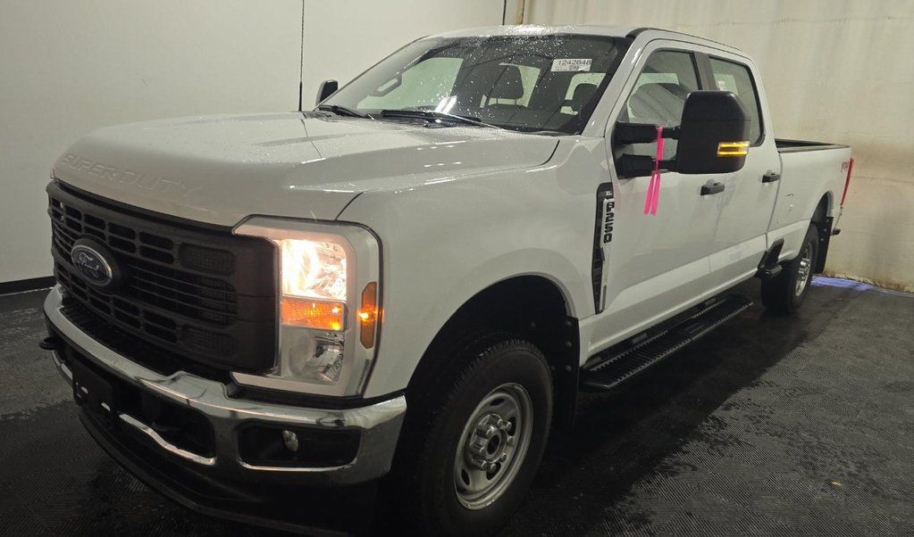 2024 Ford F-250 Super Duty XL Crew Cab 4WD