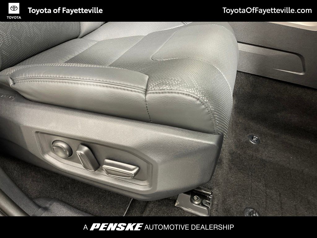 Thumbnail: 2024 Toyota Tundra - 7