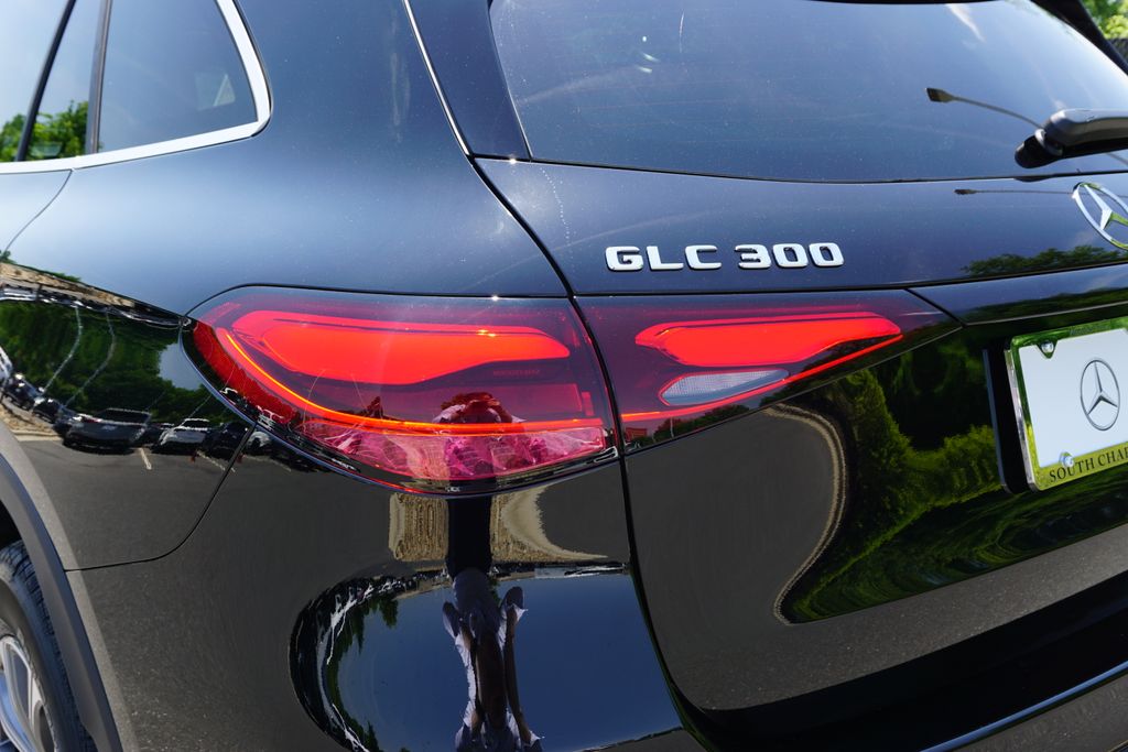 2025 Mercedes-Benz GLC 300 15