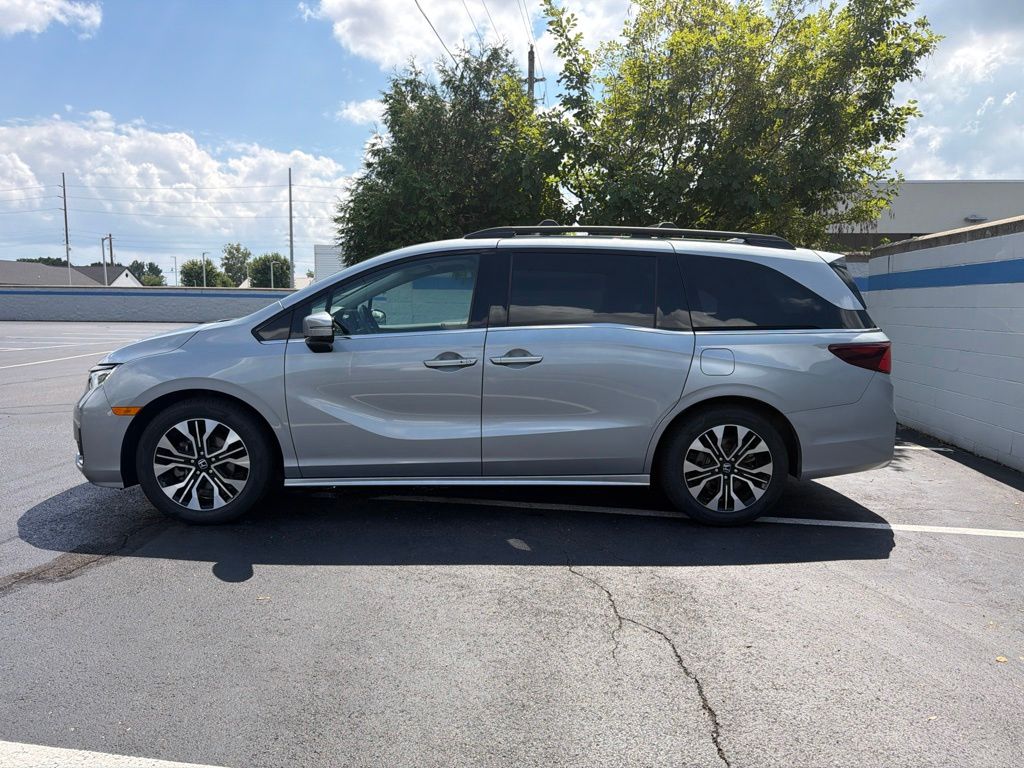 Thumbnail: 2025 Honda Odyssey - 2