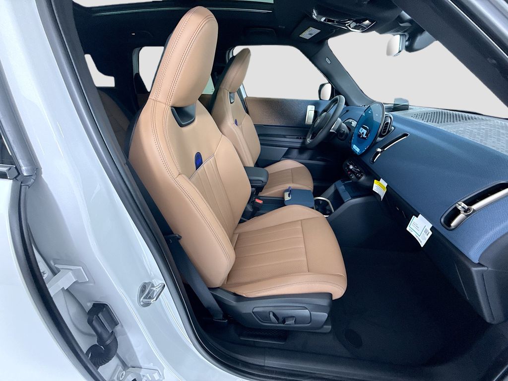 Thumbnail: 2027 MINI Cooper Countryman - 20