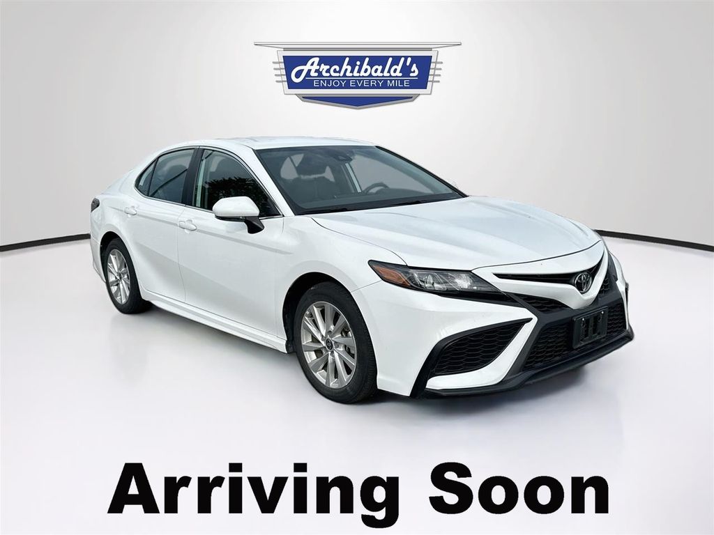 Ice Cap 2024 Toyota Camry SE FWD Sedan Front-Wheel Drive 8-Speed Automatic