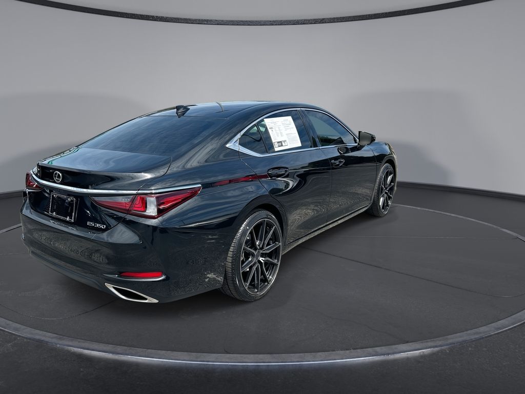 Thumbnail: 2023 Lexus ES - 11