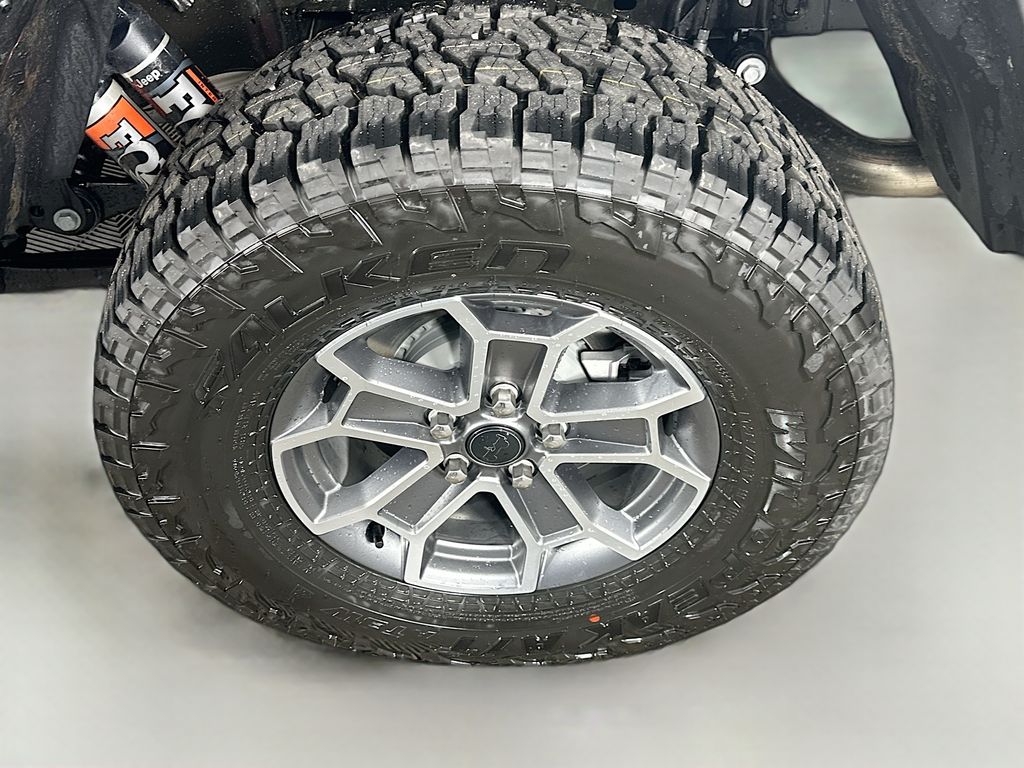 New 2026 Black Jeep Mojave X image 16