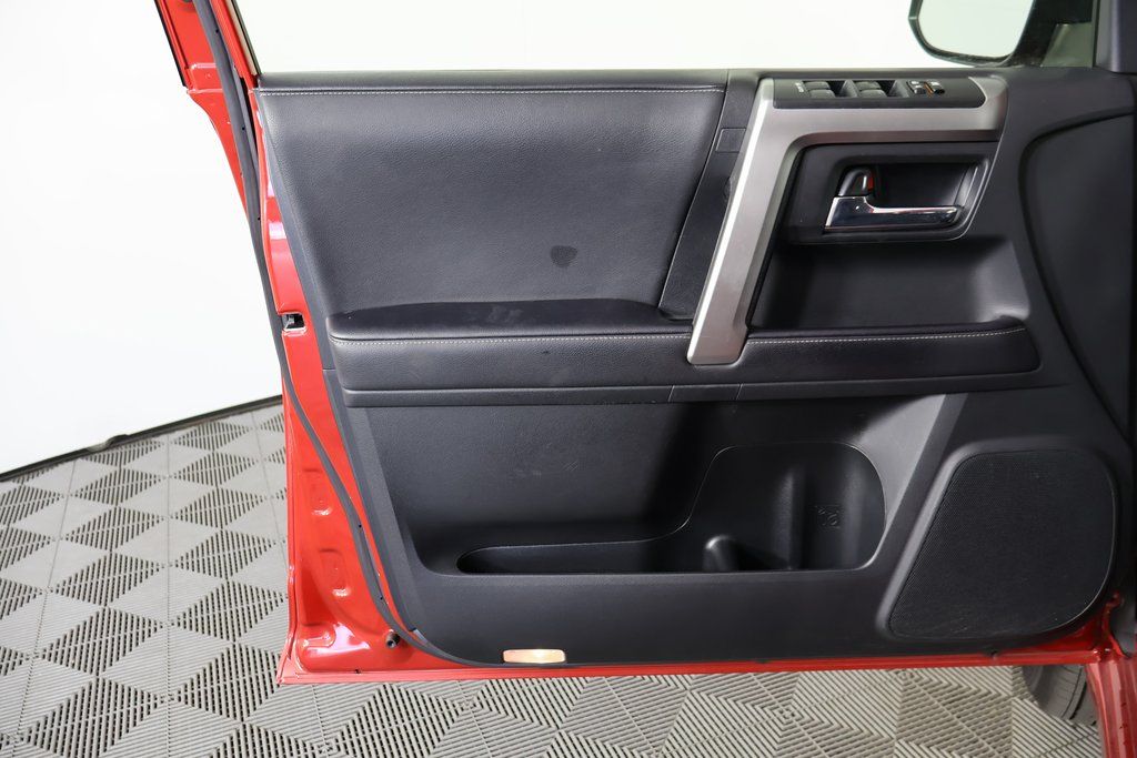 Thumbnail: 2022 Toyota 4Runner - 11