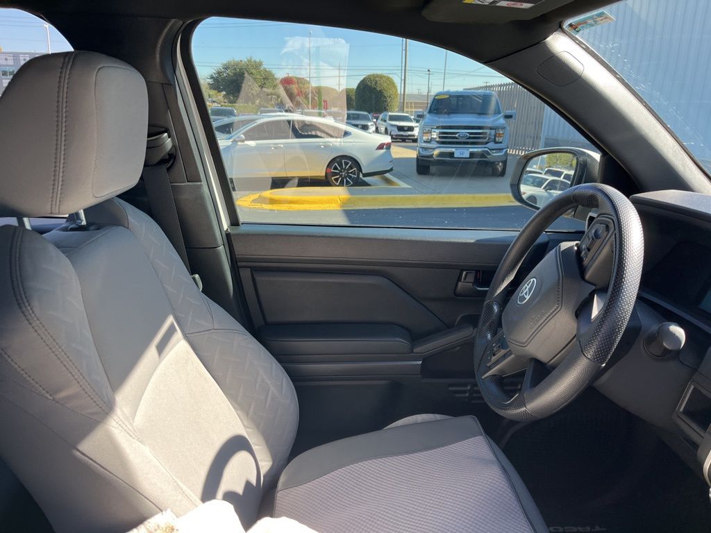 Thumbnail: 2025 Toyota Tacoma - 4