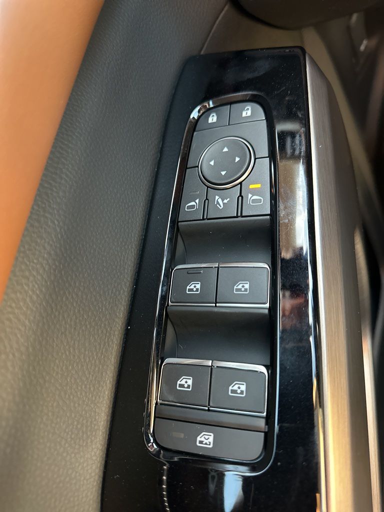 2025 Boulder Gray Pearl Nissan Pathfinder Platinum FWD SUV