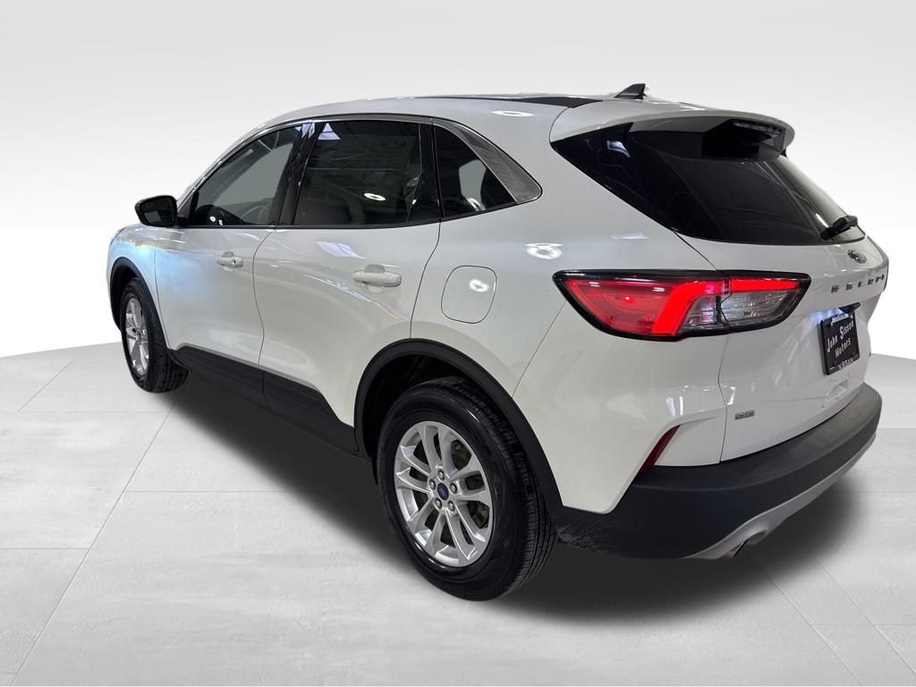 2022 Ford Escape SE - 2