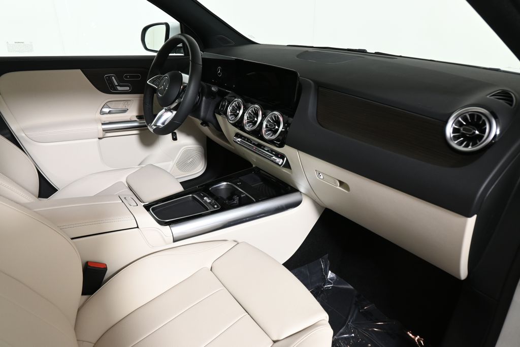 Thumbnail: 2026 Mercedes-Benz GLA - 26