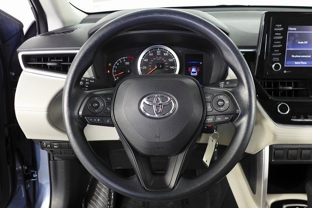 2022 Toyota Corolla Cross L 26