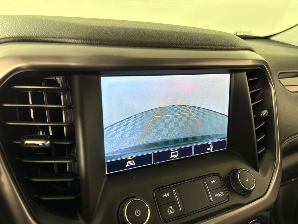 Thumbnail: 2022 GMC Acadia - 32