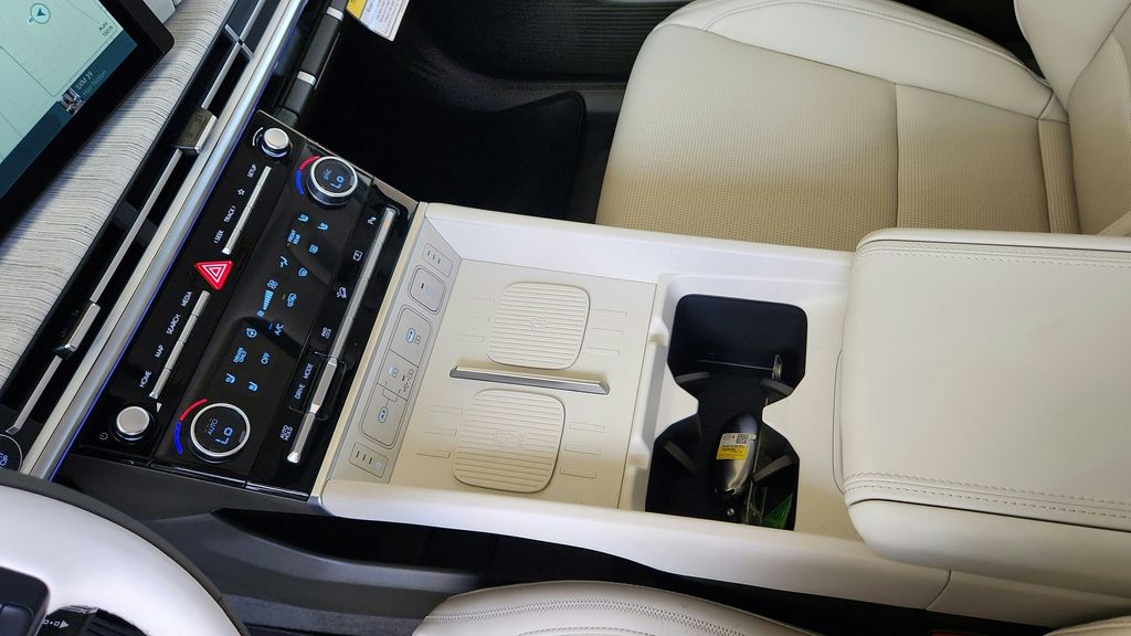 2025 Hyundai Santa Fe Hybrid