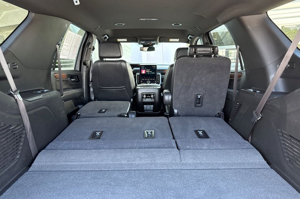 used 2025 GMC Yukon car, priced at $71,984