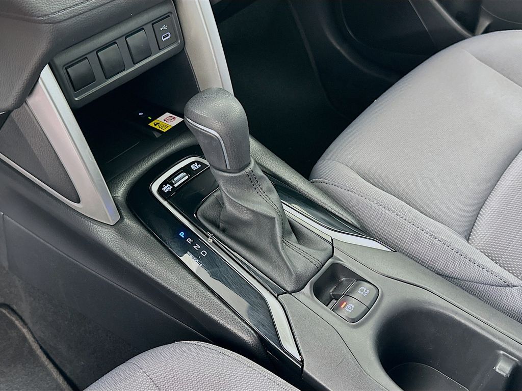 2023 Toyota Corolla Cross SE 16