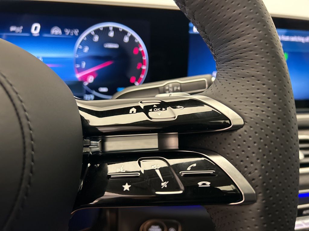 Thumbnail: 2026 Mercedes-Benz GLS - 15