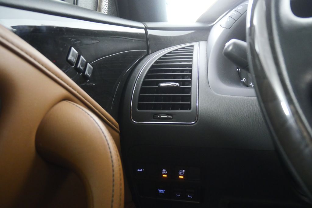 Thumbnail: 2023 INFINITI QX80 - 22