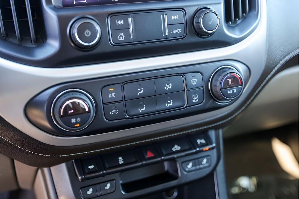 Used Car 2020 Gmc Canyon  Slt For Sale Under $30,000 In Austin, Texas