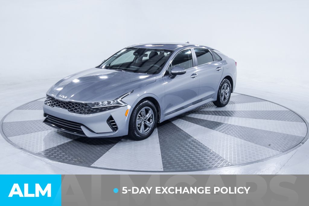 Used 2022 Silver Kia LX image 3