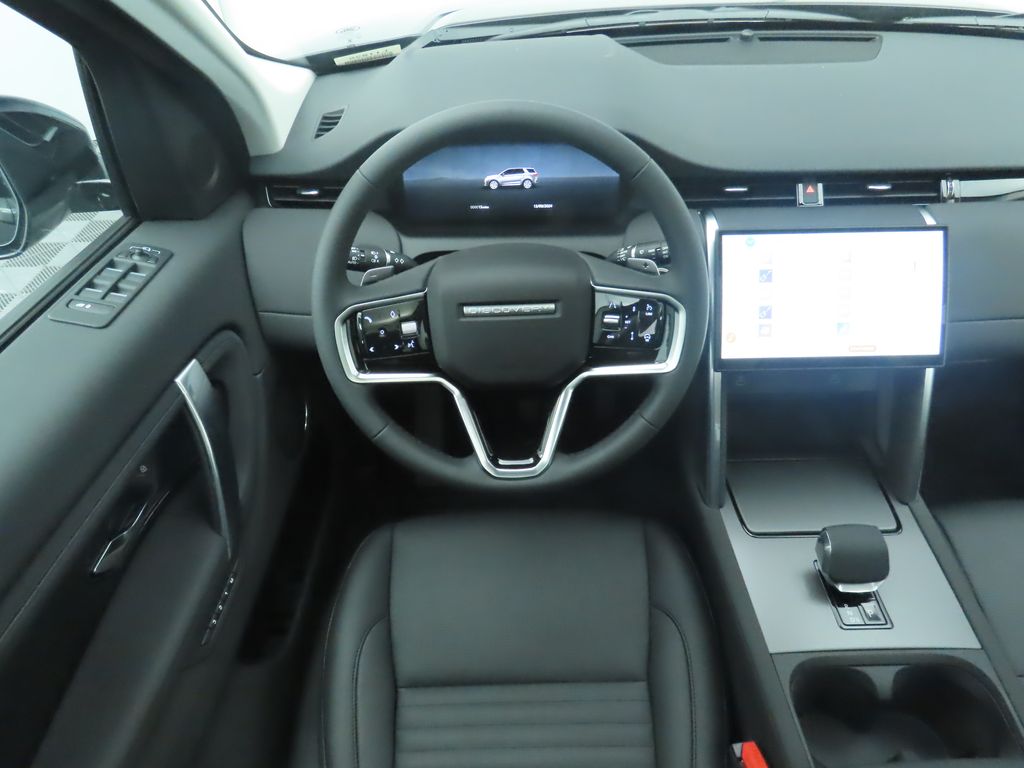 Thumbnail: 2025 Land Rover Discovery Sport - 10