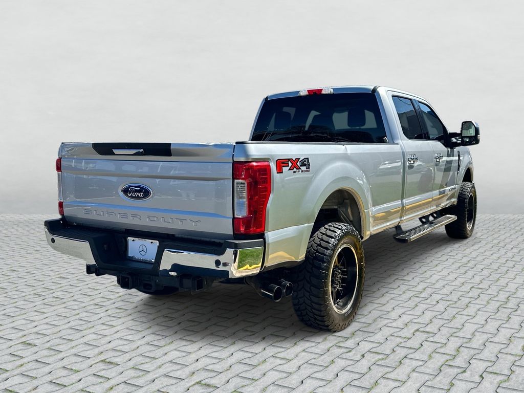 Thumbnail: 2019 Ford Econoline - 9