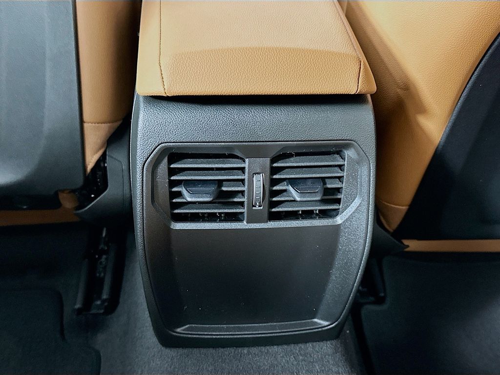 Thumbnail: 2026 BMW 2 Series - 18