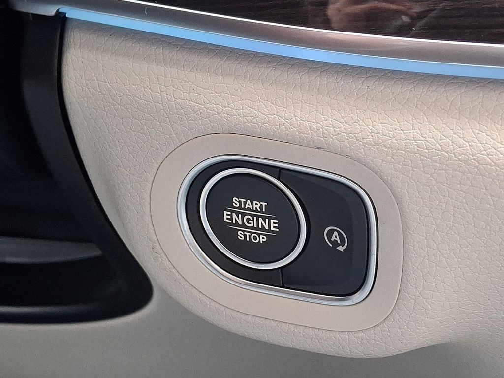 Thumbnail: 2026 Mercedes-Benz GLE - 16