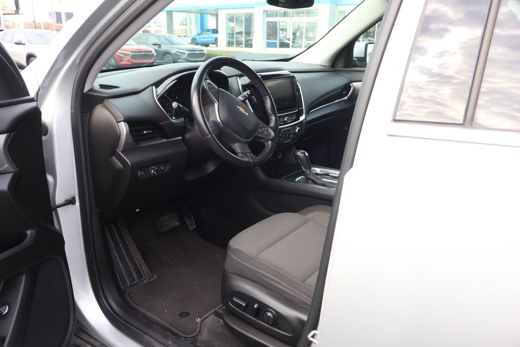 Thumbnail: 2019 Chevrolet Traverse - 9