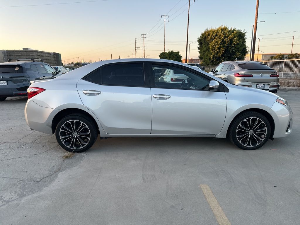 2015 Toyota Corolla L 4