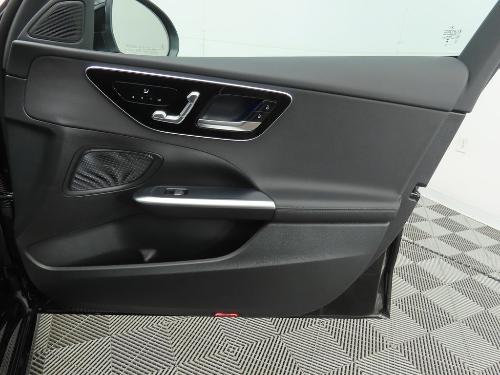 2025 Mercedes-Benz C-Class C 300 25