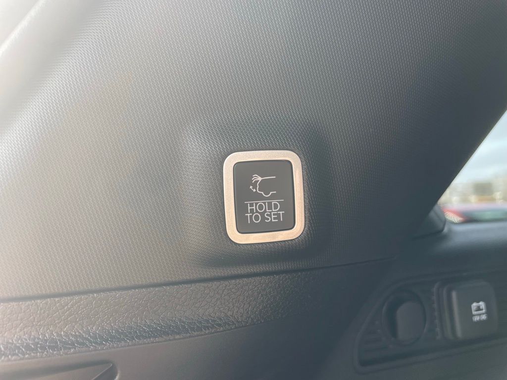 JeepGrand Cherokee12