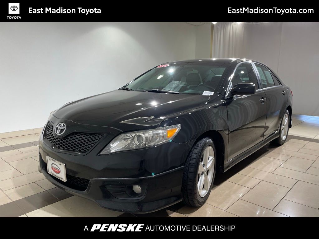 2011 Toyota Camry SE -
                Madison, WI