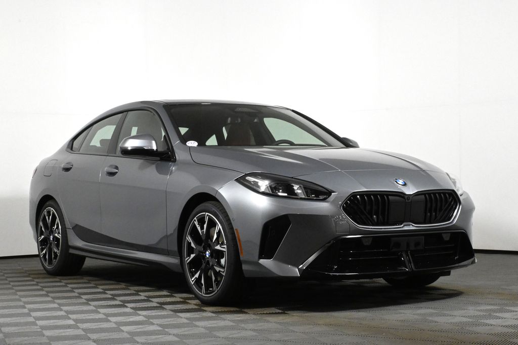 Thumbnail: 2025 BMW 2 Series - 9