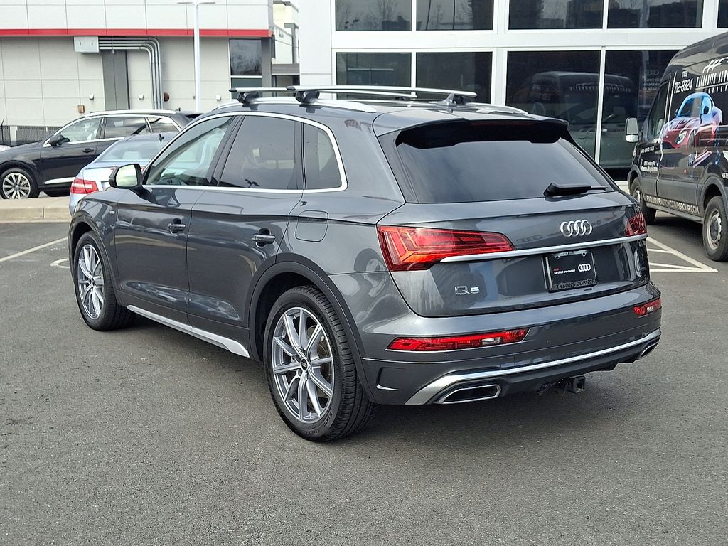 Thumbnail: 2021 Audi Q5 - 6