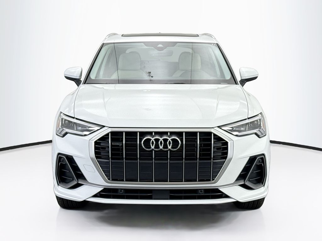 Thumbnail: 2025 Audi Q3 - 2