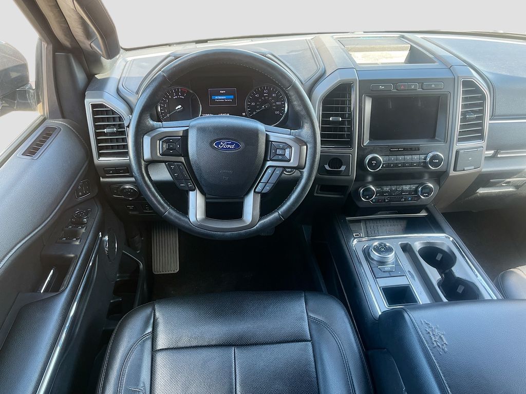 Used 2019 Gray Ford XLT image 23
