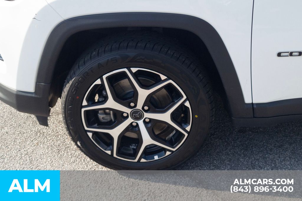 Used 2025 White Jeep Limited image 12