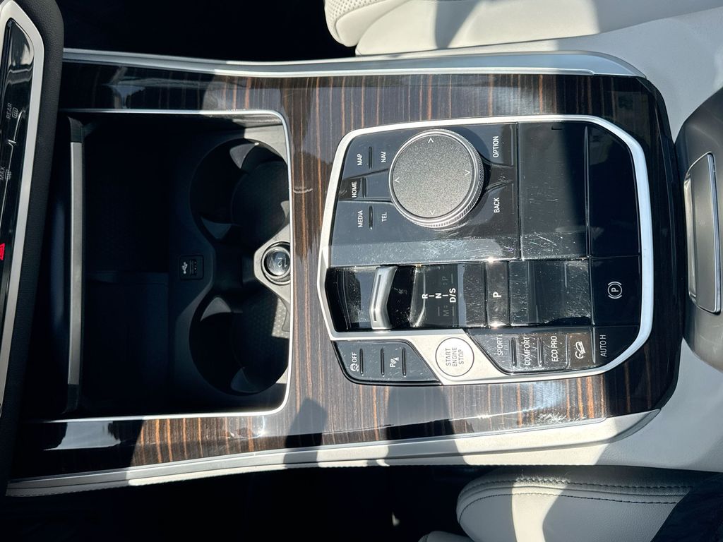 2025 BMW X5 xDrive40i 20