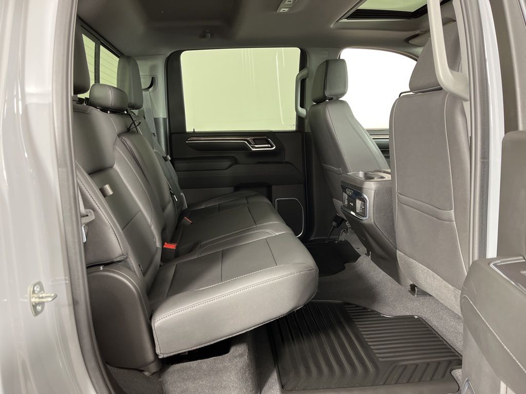 2024 Chevrolet Silverado 2500 LTZ 16