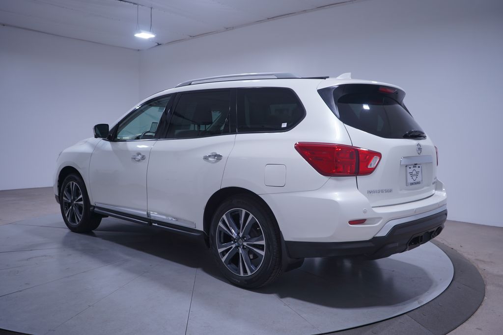 2019 Nissan Pathfinder Platinum 3