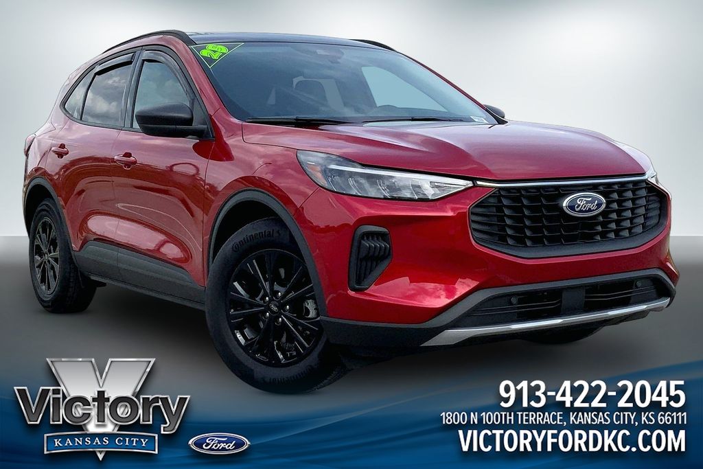 Rapid Red Metallic Tinted Clearcoat 2025 Ford Escape Active FWD SUV / Crossover Front-Wheel Drive 8-Speed Automatic