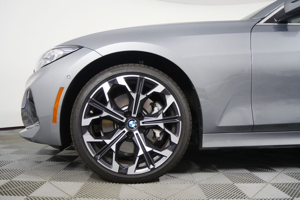 Thumbnail: 2025 BMW 3 Series - 7